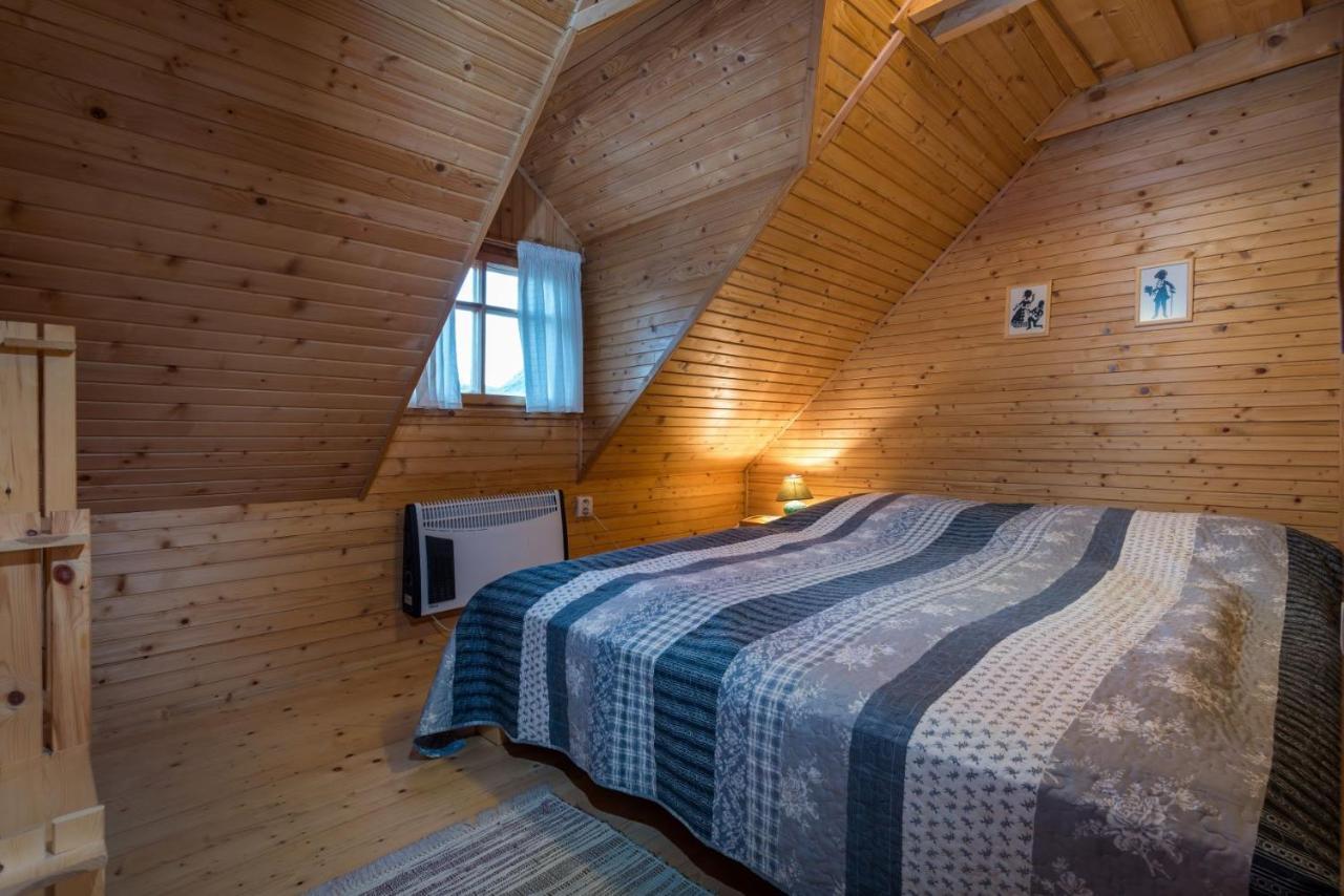 Drevenica Polomka, 5 Min Peso Restauracia, Ticha Ulica, Potok Villa Brezno Bagian luar foto